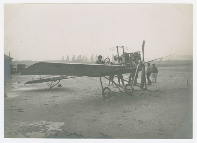 Monoplan Deperdussin à Issy-les-Moulineaux en 1910