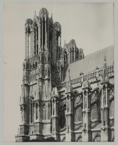 REIMS. Cathédrale de Reims. Tour sud.