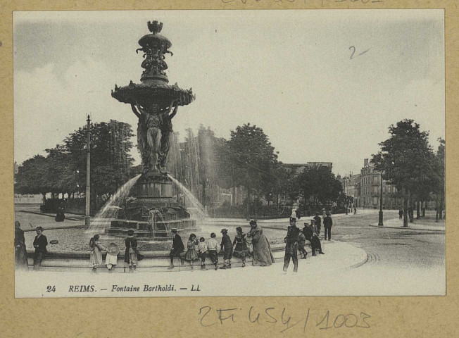 REIMS. 24. Fontaine Bartholdi / L.L.
ParisLévy Fils et Cie.Sans date