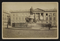 REIMS. Place Royale : statue de Louis XV (8 octobre 1884).