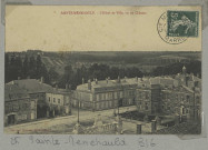 SAINTE-MENEHOULD. L'Hôtel de Ville, vu du Château.
Ste-MenehouldEd. Martinet(51 - Ste-Menehouldimp. Martinet).Sans date