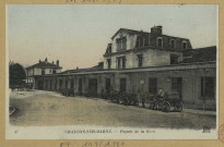 CHÂLONS-EN-CHAMPAGNE. 67- Façade de la gare.
(75Paris, Neurdein et Cie).Sans date