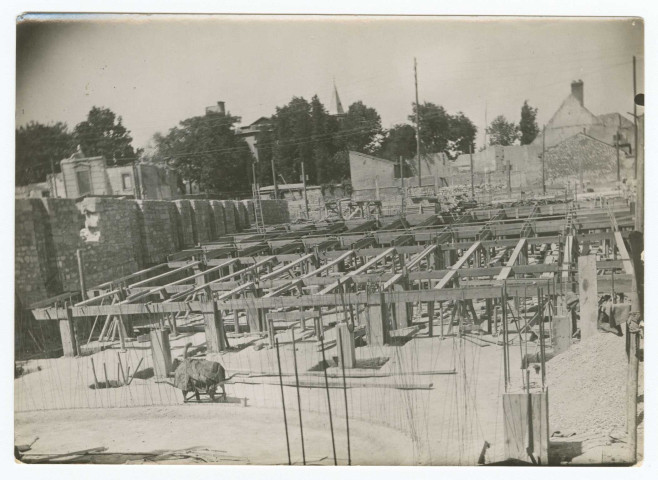REIMS. Chantier de reconstruction du Grand Théâtre de Reims
