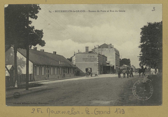 MOURMELON-LE-GRAND. -84-Bureau de Poste et Rue du Génie / A. B. et Cie, photographe à Nancy.
MourmelonLib. Militaire Guérin.[avant 1914]