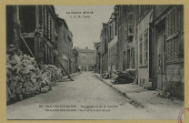CHÂLONS-EN-CHAMPAGNE. La Guerre 1914-18. 825- Châlons-sur-Marne. Vue de la rue de la Gravière. Châlons-sur-Marne. View of Gravière Street.
ParisL. C. H.1914-1918
