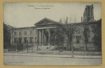 REIMS. 33. Le Palais de Justice - Palace of Justice.
ReimsLe Vay.Sans date