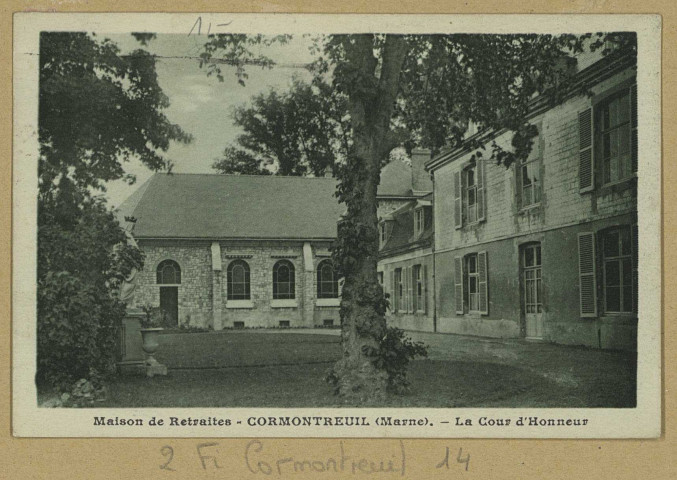 CORMONTREUIL. Maison des retraites-Cormontreuil-La cour d'Honneur.