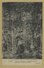 REIMS. 55. Trésor de Saint-Remi Le Baptême de Clovis (Tapisserie du XVIe siècle) (détail) / N.D. Phot.