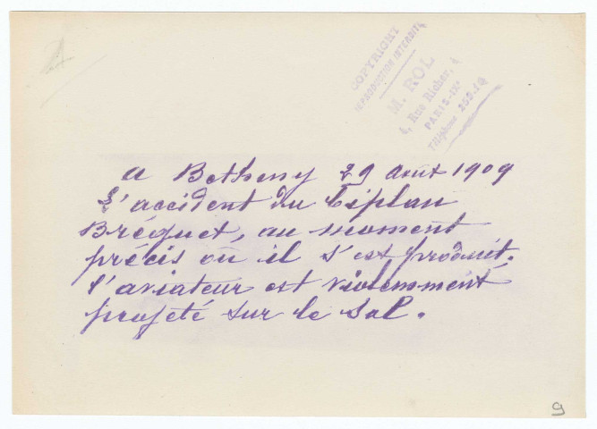 L'accident du biplan Bréguet au moment précis où il s'est produit, l'aviateur est violemment projeté sur le sol, à Bétheny le 29 août 1909 / M. Rol