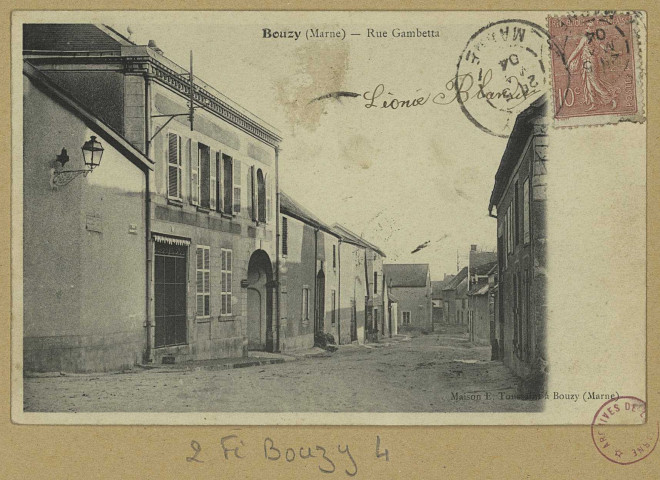 BOUZY. Rue Gambetta.
BouzyÉdition Maison E. Toussaint.[vers 1904]