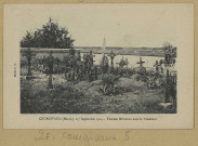 COURGIVAUX. 6-7 sept. 1914-Tombes militaires dans le cimetière / C.G., photographe.
