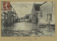 JUVIGNY. Les Inondations à Juvigny (janvier 1910). La Rue principale. Vue prise de l'Église / Durand, photographe.