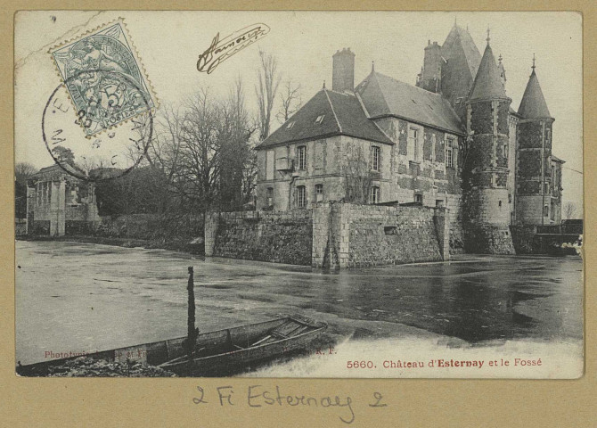 ESTERNAY. 5660-Château d'Esternay et le fossé. (02 - Château-Thierry A. Rep. et Filliette). [vers 1906]  Collection R. F 