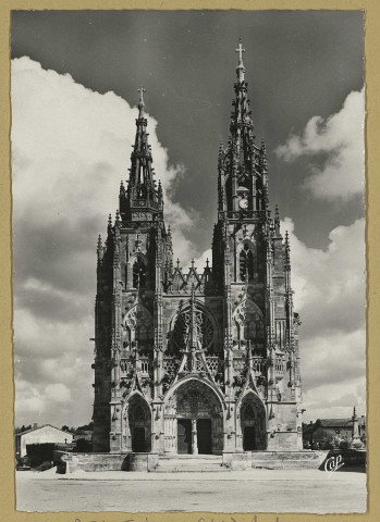 ÉPINE (L'). 1593-Basilique Notre-Dame de l'Epine, XVe s. Célèbre sanctuaire marial de pèlerinage. C.A.P. [vers 1959]  Collection du pèlerinage 