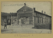 MOIREMONT. -1126-La Grande Guerre 1914-17. Environs de Ste-Menehould-Moiremont- La Mairie.
(75 - ParisPhototypie Baudinière).1914-1917