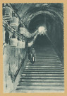 REIMS. Champagne Pommery & Greno Reims. Le grand escalier (116 marches). Profondeur des caves : 35 mètres.(78 - Versailles : ISL)