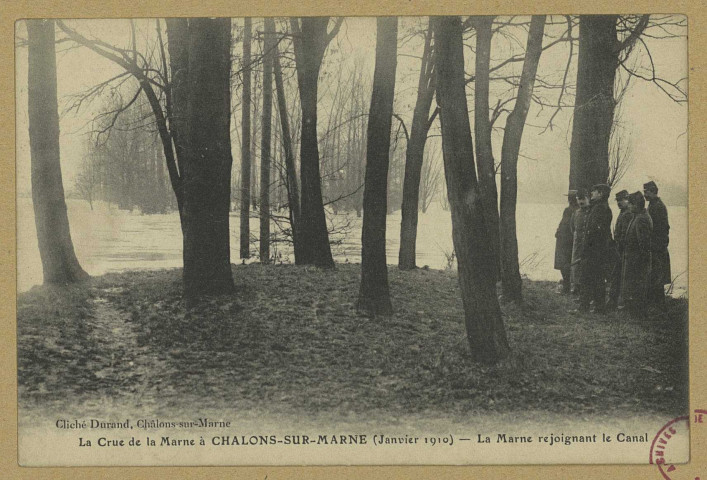 CHÂLONS-EN-CHAMPAGNE. La crue de la Marne à Châlons-sur-Marne (janvier 1910)- La Marne rejoignant le canal.