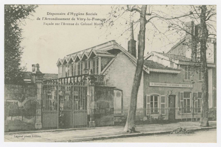 VITRY-LE-FRANÇOIS. Dispensaire d'hygiène sociale de l'arrondissement de Vitry-le-François. Façade sur l'avenue du colonel Mool.