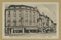 REIMS. Hôtel de l'Est et Chope d'Anvers, 2, place de la République / Pol.
ReimsJacques Fréville.Sans date