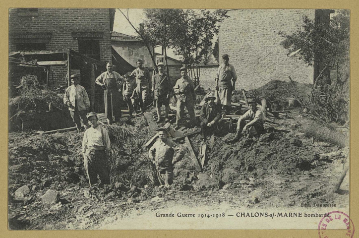 CHÂLONS-EN-CHAMPAGNE. Grande Guerre 1914-1918- Châlons-s/-Marne bombardé.
Daubresse.1914-1918