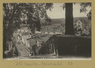 SAINTE-MENEHOULD. 4-Ste-Menehould vu des Escaliers du Château.
Sainte-MenehouldÉdition Rosman.[vers 1930]