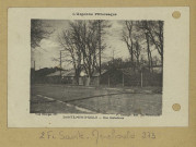 SAINTE-MENEHOULD. L'Argonne Pittoresque. Sainte-Menehould. Une Ambulance.
Sainte-MenehouldÉdition Desingly.[vers 1929]