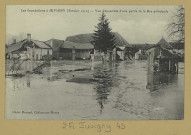 JUVIGNY. Les Inondations à Juvigny (janvier 1910). Vue d'ensemble d'une partie de la Rue principale / Durand, photographe.
