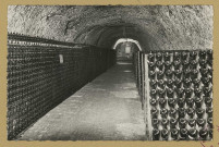 CHÂLONS-EN-CHAMPAGNE. Champagne Joseph Perrier. Maison fondée en 1825. Châlons-sur-Marne.