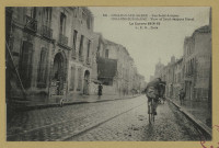CHÂLONS-EN-CHAMPAGNE. 832- Rue Saint-Jacques. View of Saint-Jacques Street. La Guerre 1914-18.
ParisL. C. H.1914-1918