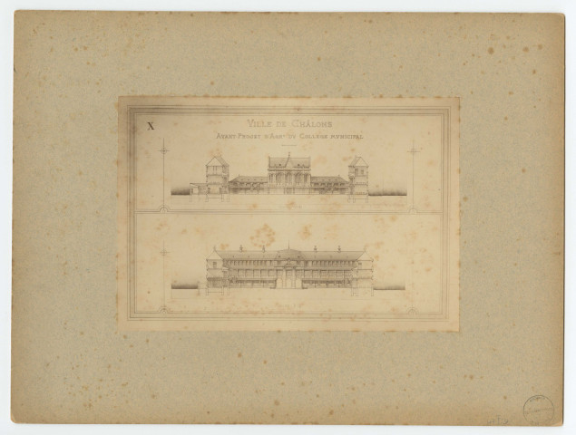 CHÂLONS-EN-CHAMPAGNE. Avant-projet d'agrandissement du collège municipal de Châlons-en-Champagne. Vues en coupe.