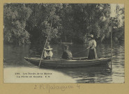 MATOUGUES. -792-Les Bords de la Marne. La pêche en famille / E. Merlaut, photographe à Paris.
ParisPh. Édition E. Merlaut.[avant 1914]