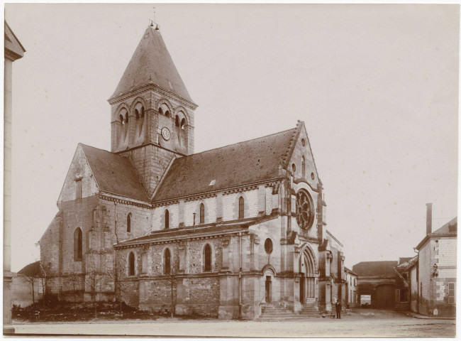 ORBAIS-L'ABBAYE. Église