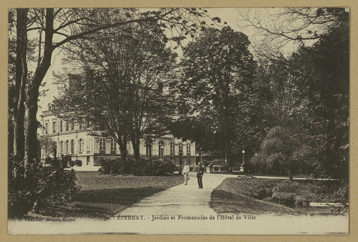 ÉPERNAY. 70-Jardins et promenades de l'Hôtel de Ville. Reims Édition V. Thuillier. [vers 1926] 