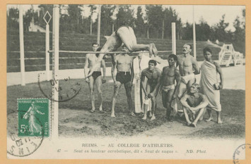 Carte postale du collège d'athlètes de Reims, 1912 (2 Fi 454/3168)