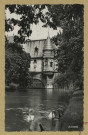 CHÂLONS-EN-CHAMPAGNE. Caisse d'Epargne vue des jardins.
Reims""La Cigogne"".[vers 1954]