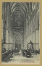 REIMS. 48. Cathédrale de La Nef et la Grande Rosace / Royer, Nancy.