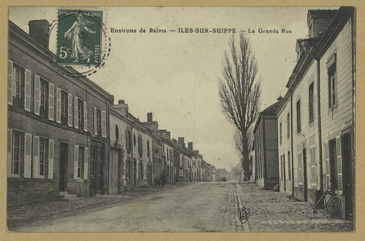 ISLES-SUR-SUIPPE. Environs de Reims . Isles-sur-Suippe : La Grande rue.
L. de B.[vers 1912]