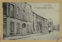 CHÂLONS-EN-CHAMPAGNE. La Guerre 1914-18. 852- Châlons-sur-Marne. Rue Pasteur- Châlons-sur-Marne- Pasteur Street.
ParisL. C. H.1914-1918