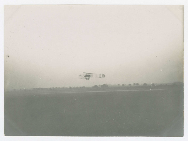 Maurice Farman en octobre 1910