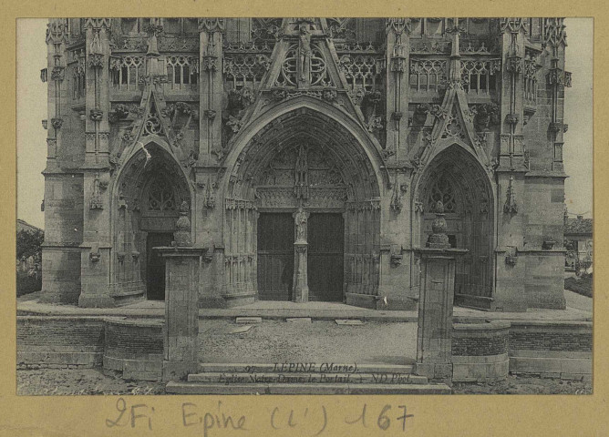 ÉPINE (L'). 97-Église Notre-Dame le portail / N. D., photographe.