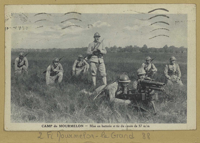 MOURMELON-LE-GRAND. Camp de Mourmelon. Mise en batterie et tir du canon de 37 m/m. Mourmelon Lib. Militaire Guérin. [vers 1939] 