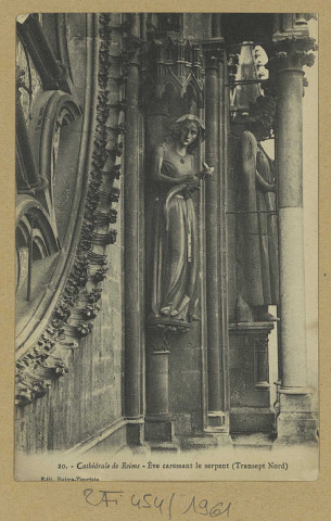 REIMS. 20. Cathédrale de Ève caressant le serpent (Transept Nord).
ReimsÉdition Reims-Touriste.Sans date