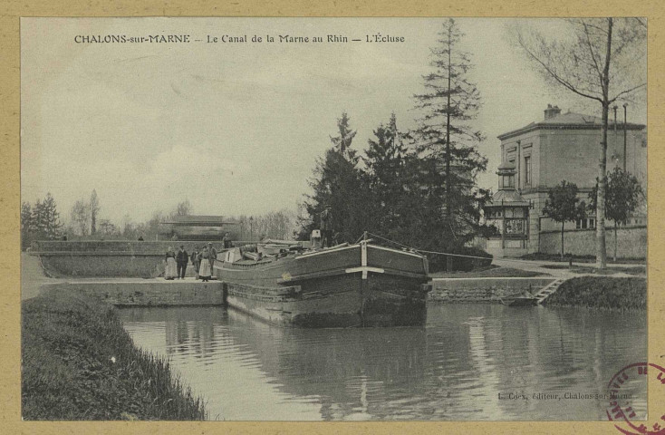 CHÂLONS-EN-CHAMPAGNE. Le canal de la Marne au Rhin - L'écluse.
Châlons-sur-MarneCoëx.Sans date
