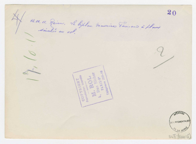 Le biplan Maurice Farman à plans décalés en vol / M. Rol, 13.10.1911