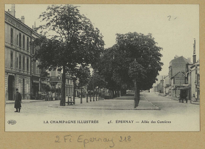 ÉPERNAY. La Champagne illustrée-45-Épernay-Allée de Cumières.
(75 - ParisE. Le Deley).Sans date