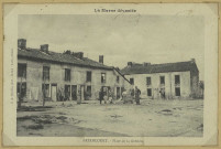 BAZANCOURT. La Marne dévastée Bazancourt, Place de la Grévière / G. A. Deville, photographe à Reims.
Loth.[vers 1922]