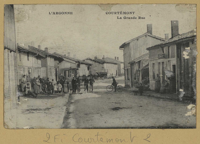 COURTÉMONT. L'Argonne-Courtémont-La Grande Rue.
