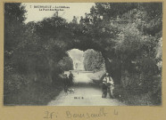 BOURSAULT. 7-Le Château-Le Pont de Roches.
Édition J.B.[vers 1917]