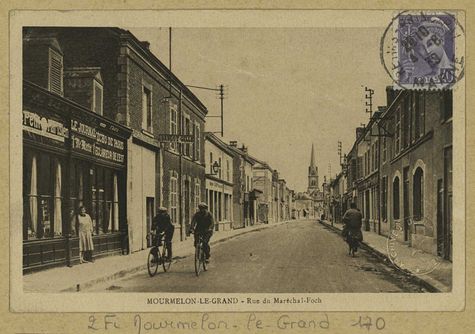 MOURMELON-LE-GRAND. Rue du Maréchal Foch. Mourmelon Lib. Militaire Guérin. [vers 1939] 