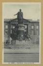 REIMS. 66. Place Royale - Statue de Louis XV.
ReimsG. Graff.Sans date
